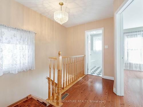 123 Treeview Dr, Toronto, ON - Indoor Photo Showing Other Room