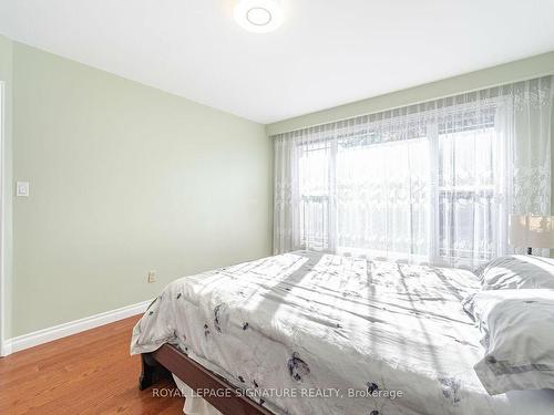 123 Treeview Dr, Toronto, ON - Indoor Photo Showing Bedroom