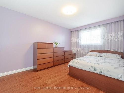 123 Treeview Dr, Toronto, ON - Indoor Photo Showing Bedroom