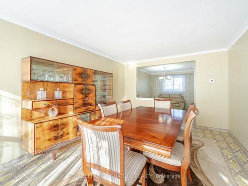 123 Treeview Dr, Toronto, ON - Indoor Photo Showing Dining Room