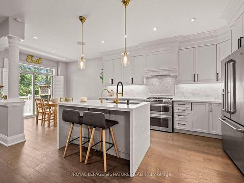 91 Upper Canada Crt, Halton Hills, ON - Indoor Photo Showing Kitchen With Stainless Steel Kitchen With Upgraded Kitchen