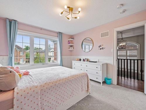 91 Upper Canada Crt, Halton Hills, ON - Indoor Photo Showing Bedroom