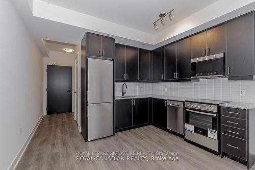 126-2343 Khalsa Gate, Oakville, ON - Indoor Photo Showing Kitchen With Stainless Steel Kitchen