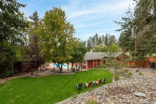 677 Drummond Court, Kelowna, BC - Outdoor With Backyard