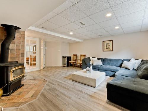 Salle familiale - 444 Rue Jacob-Nicol, Sherbrooke (Les Nations), QC - Indoor With Fireplace