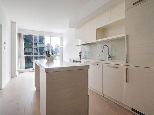 Kitchen - 1508-1050 Rue Drummond, Montréal (Ville-Marie), QC - Indoor Photo Showing Kitchen