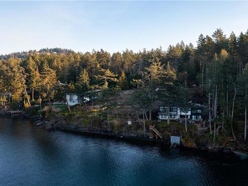 760 Lands End Rd, North Saanich, BC 