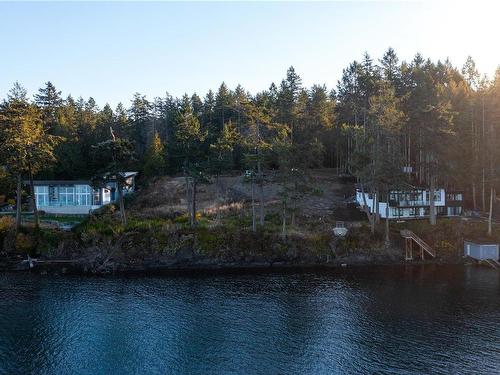 760 Lands End Rd, North Saanich, BC 