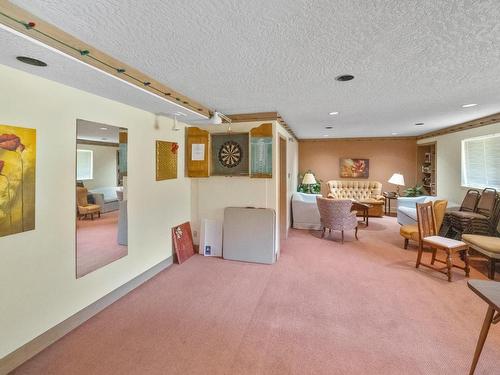 403-1234 Fort St, Victoria, BC - Indoor