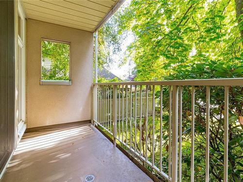 103-9905 Fifth St, Sidney, BC - Outdoor With Exterior