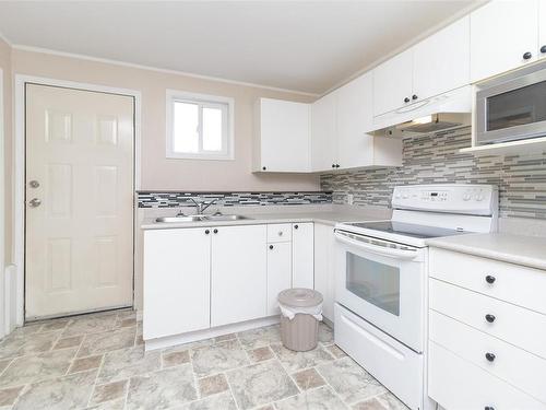 620 Treanor Ave, Langford, BC - Indoor Photo Showing Kitchen With Double Sink