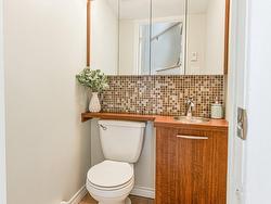 Powder room - 