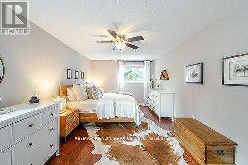 42 Madrid Crescent, Brampton, ON - Indoor Photo Showing Bedroom