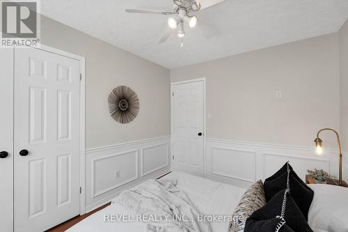 32 Sherwood Street, Orangeville, ON - Indoor Photo Showing Bedroom