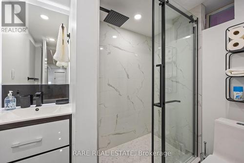 127 Greenlaw Avenue, Toronto, ON - Indoor Photo Showing Bathroom