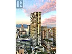 603 777 RICHARDS STREET  Vancouver, BC V6B 0M6