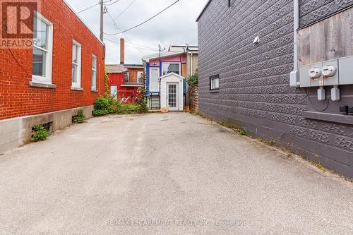 8 Sykes Street N, Meaford, ON 