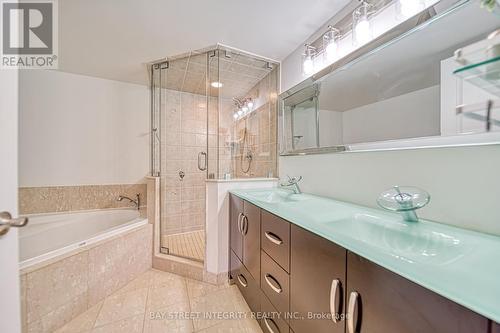 1203 - 8 Mckee Avenue, Toronto, ON - Indoor Photo Showing Bathroom