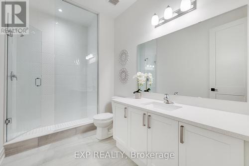 42 Magnolia Avenue, Adjala-Tosorontio, ON - Indoor Photo Showing Bathroom