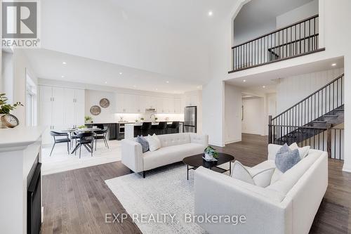 42 Magnolia Avenue, Adjala-Tosorontio, ON - Indoor Photo Showing Living Room