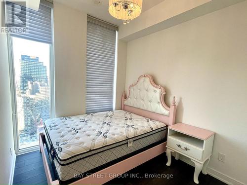 3202 - 28 Wellesley Street E, Toronto, ON - Indoor Photo Showing Bedroom