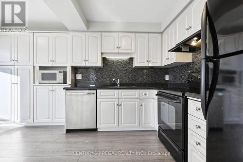 1603 - 67 Caroline Street, Hamilton, ON - Indoor Photo Showing Kitchen