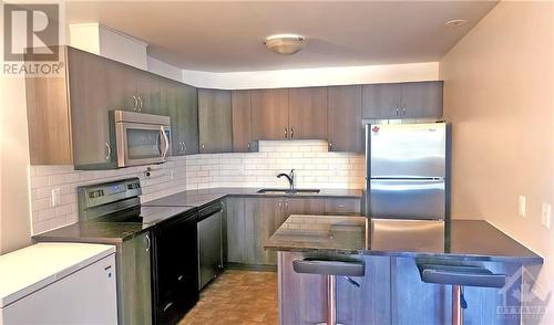 105 Fraser Fields Way Unit#H, Ottawa, ON - Indoor Photo Showing Kitchen