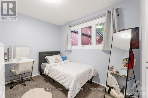 58 - 280 Mcclellan Road, Ottawa, ON - Indoor Photo Showing Bedroom