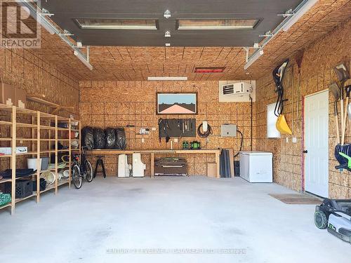 426 Probyn Street, Temiskaming Shores, ON - Indoor Photo Showing Garage