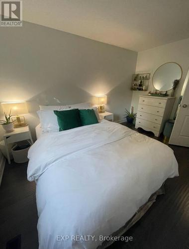 16 Old Colony Drive, Whitby, ON - Indoor Photo Showing Bedroom