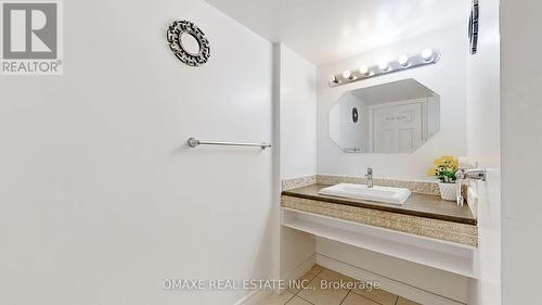 1504 - 3605 Kariya Drive, Mississauga, ON - Indoor Photo Showing Bathroom