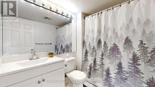 1504 - 3605 Kariya Drive, Mississauga, ON - Indoor Photo Showing Bathroom