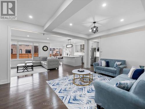 185 Bellefond Street, Vaughan, ON - Indoor Photo Showing Living Room