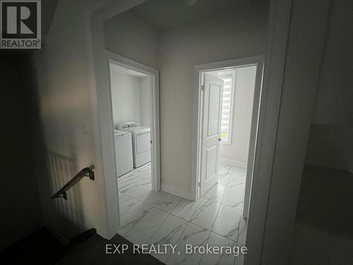 121 Tennant Circle, Vaughan, ON - Indoor Photo Showing Laundry Room