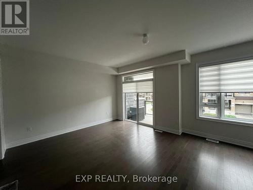 121 Tennant Circle, Vaughan, ON - Indoor Photo Showing Other Room