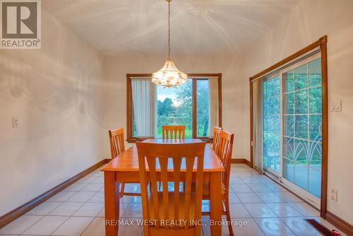 96 May Avenue, Richmond Hill, ON - Indoor Photo Showing Dining Room