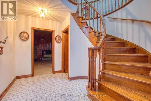 96 May Avenue, Richmond Hill, ON - Indoor Photo Showing Other Room