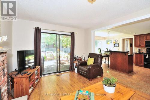 26 Hastings Drive, Markham, ON - Indoor