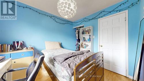 6155 Snowy Owl Crescent, Mississauga, ON - Indoor Photo Showing Bedroom