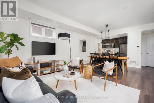 22 - 120 Twenty Fourth Street, Toronto, ON - Indoor Photo Showing Living Room