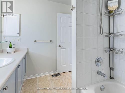 87 Porchlight Road, Brampton, ON - Indoor Photo Showing Bathroom