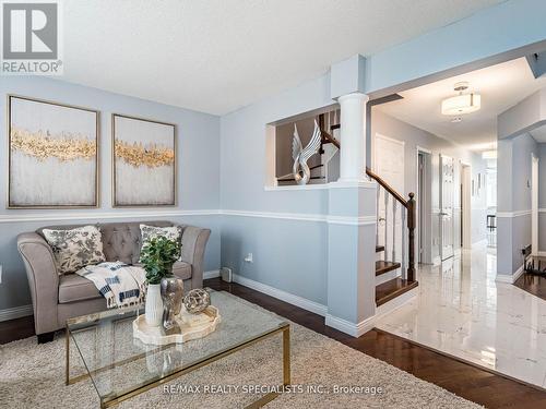 87 Porchlight Road, Brampton, ON - Indoor Photo Showing Living Room