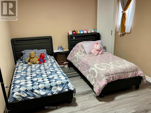 35 Agricola Road, Brampton, ON - Indoor Photo Showing Bedroom