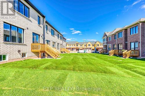 1252 Wheat Boom Drive, Oakville, ON - Outdoor With Exterior