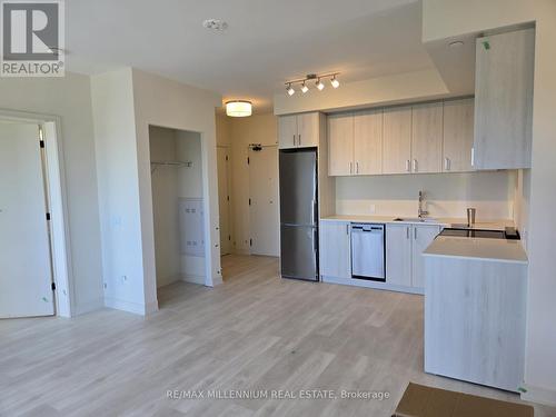 1806 - 8010 Derry Road, Milton, ON - Indoor Photo Showing Kitchen