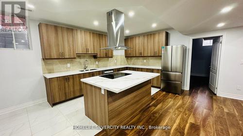 Bsmnt - 5 Valleyway Drive, Brampton, ON - Indoor Photo Showing Kitchen