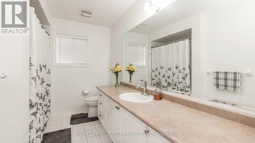 18 Gore Valley Trail, Brampton, ON - Indoor Photo Showing Bathroom