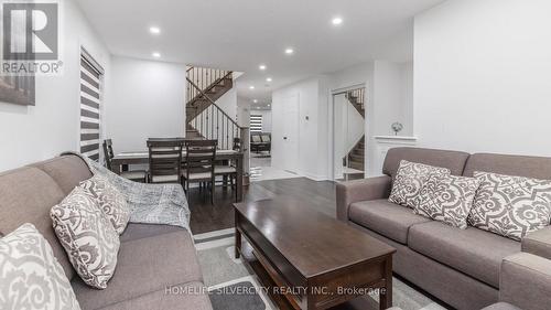 18 Gore Valley Trail, Brampton, ON - Indoor Photo Showing Living Room