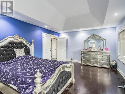 76 Degrey Drive, Brampton, ON - Indoor Photo Showing Bedroom