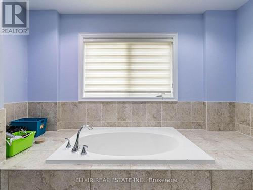 76 Degrey Drive, Brampton, ON - Indoor Photo Showing Bathroom